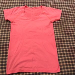 LULULEMON workout top